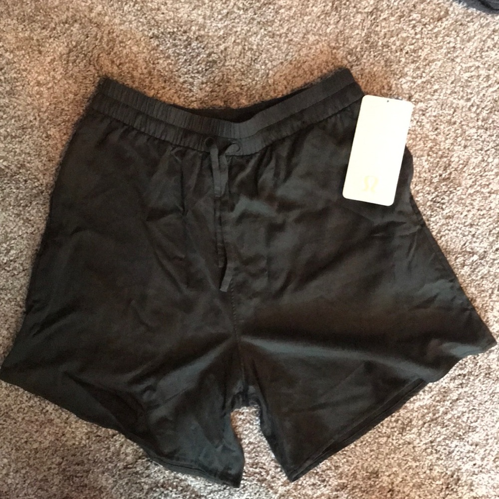 Lululemon Move Lightly Short